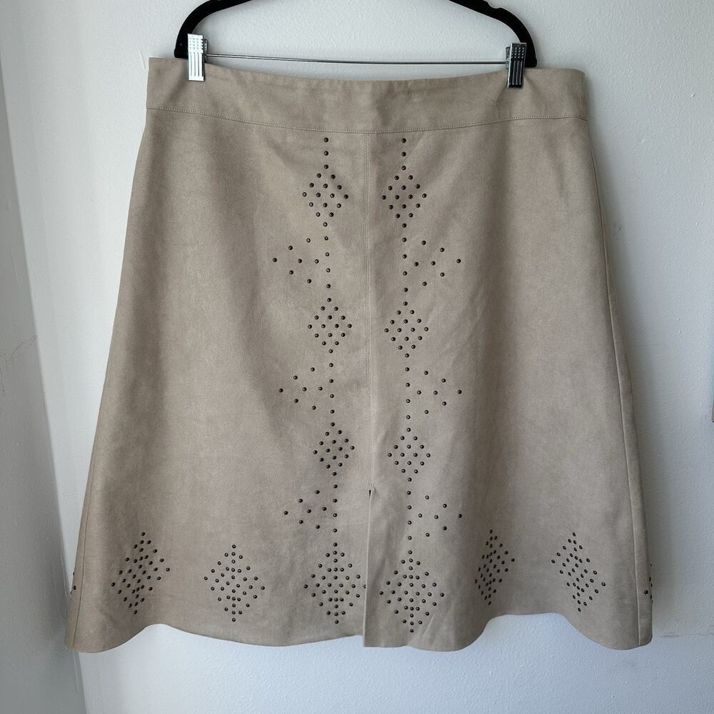 Chico’s Faux Suede Embellished Skirt Back Zip Cream Womens Size 3 US XL